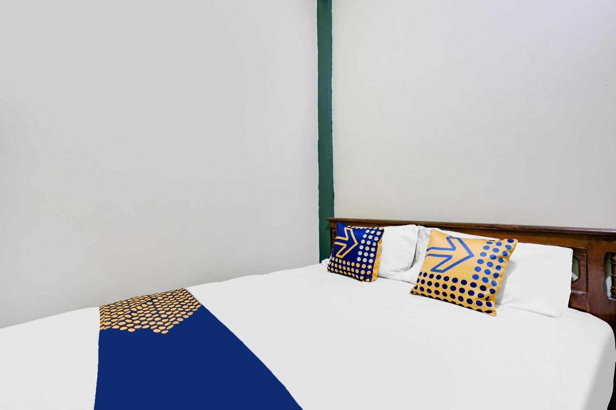 Spot On 92068 Pudja Kesuma Homestay Syariah 요그야카르타 외부 사진