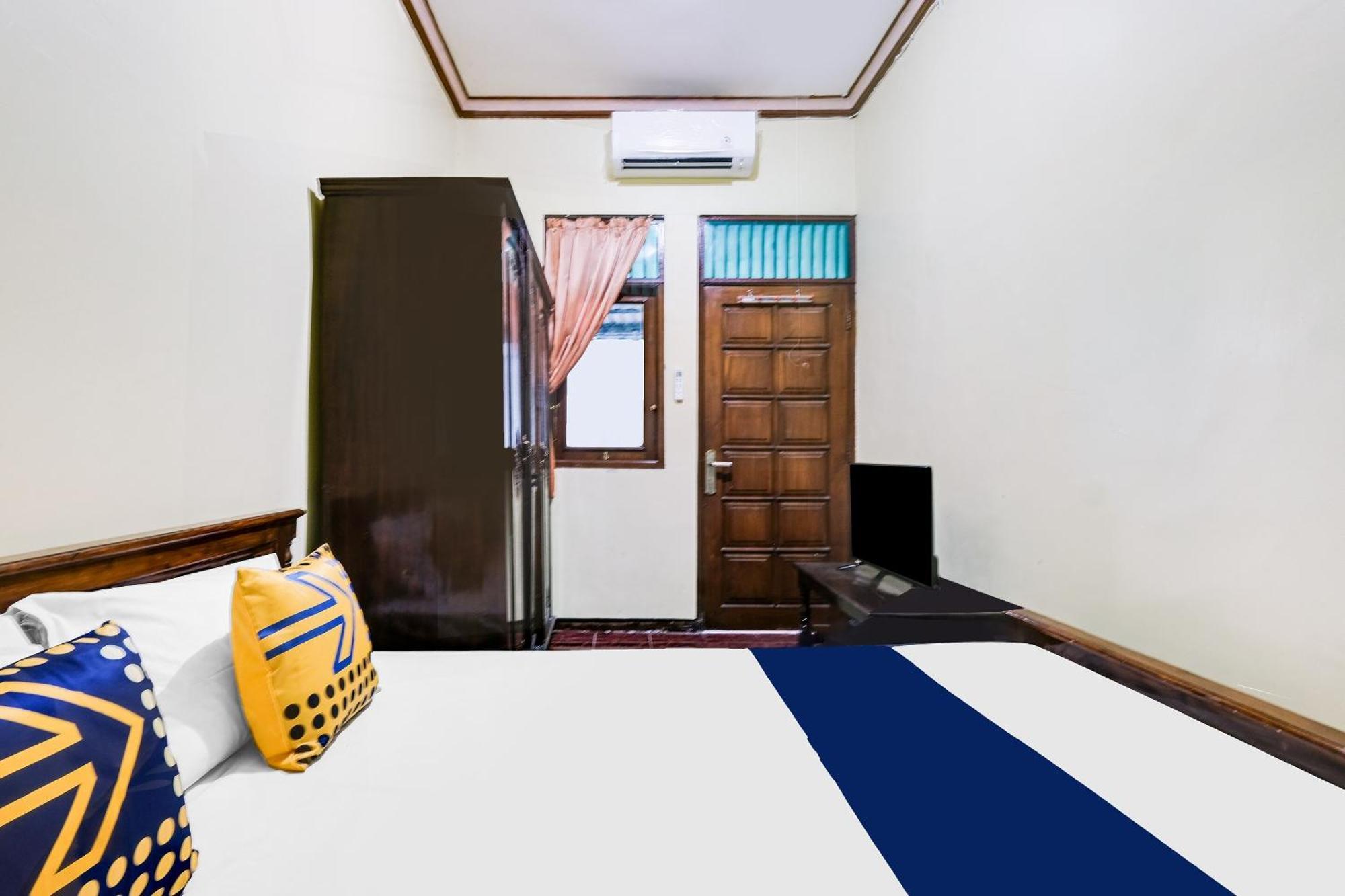 Spot On 92068 Pudja Kesuma Homestay Syariah 요그야카르타 외부 사진