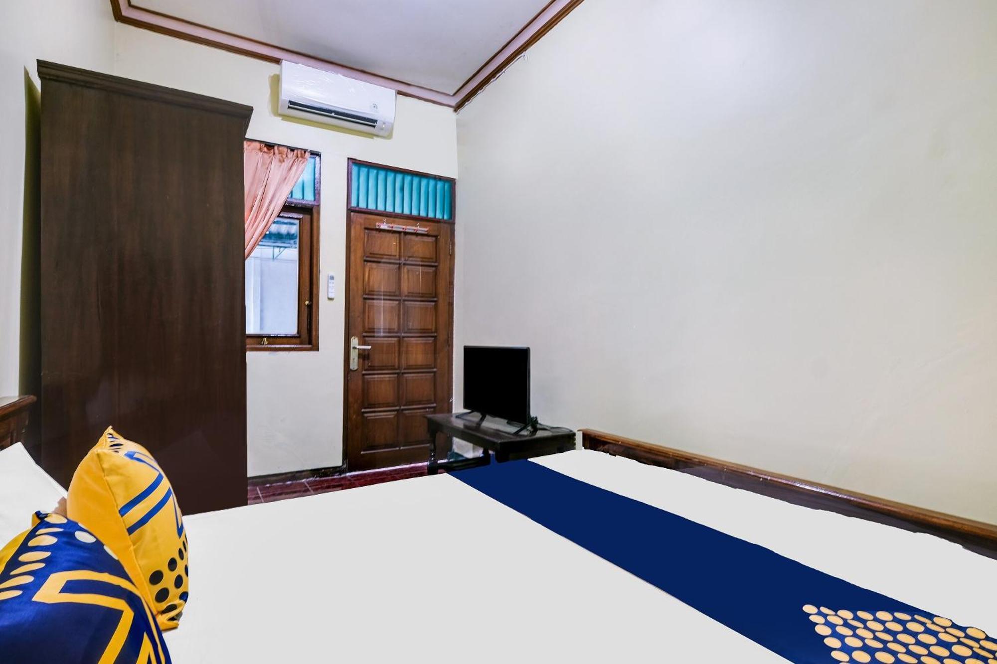 Spot On 92068 Pudja Kesuma Homestay Syariah 요그야카르타 외부 사진