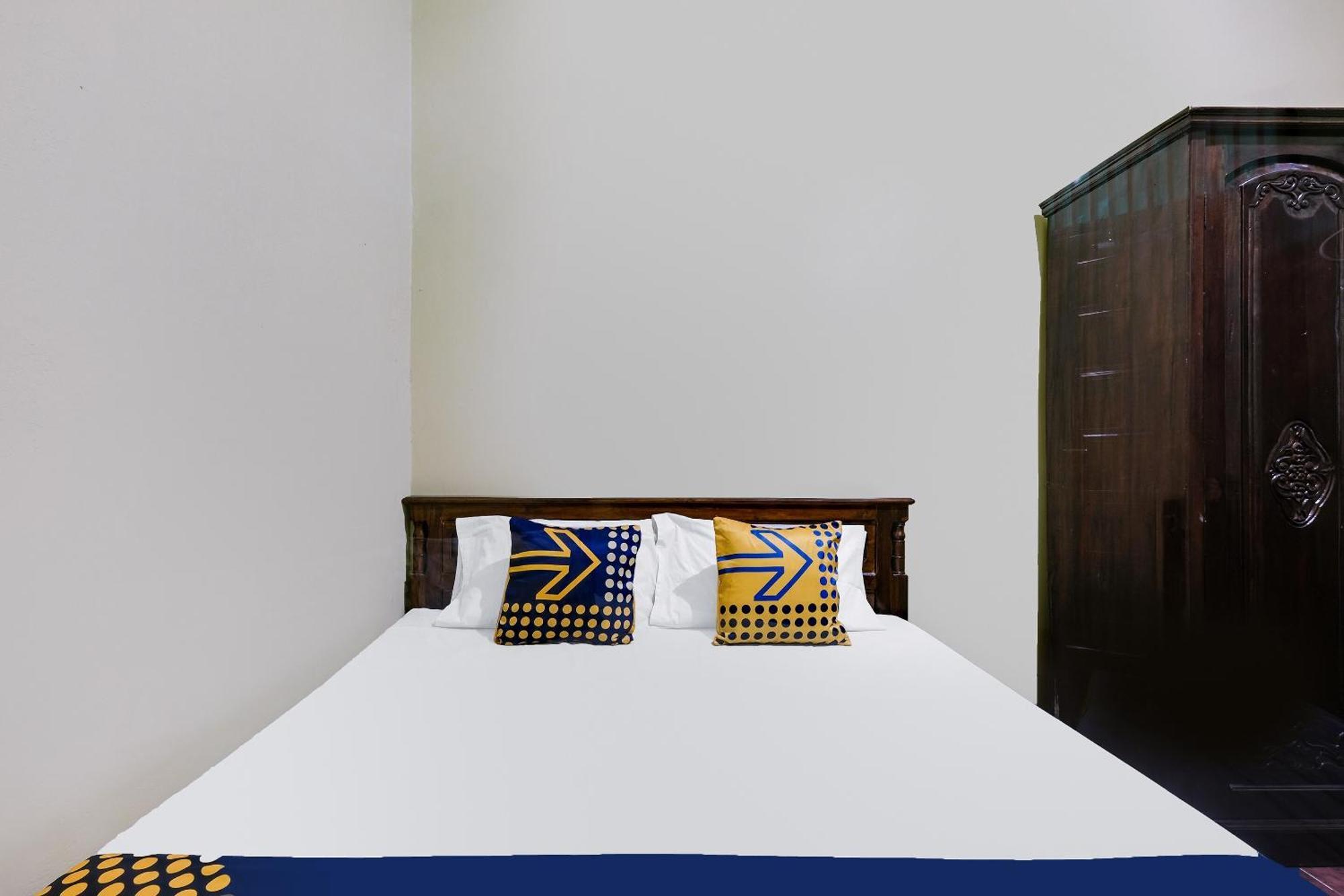 Spot On 92068 Pudja Kesuma Homestay Syariah 요그야카르타 외부 사진