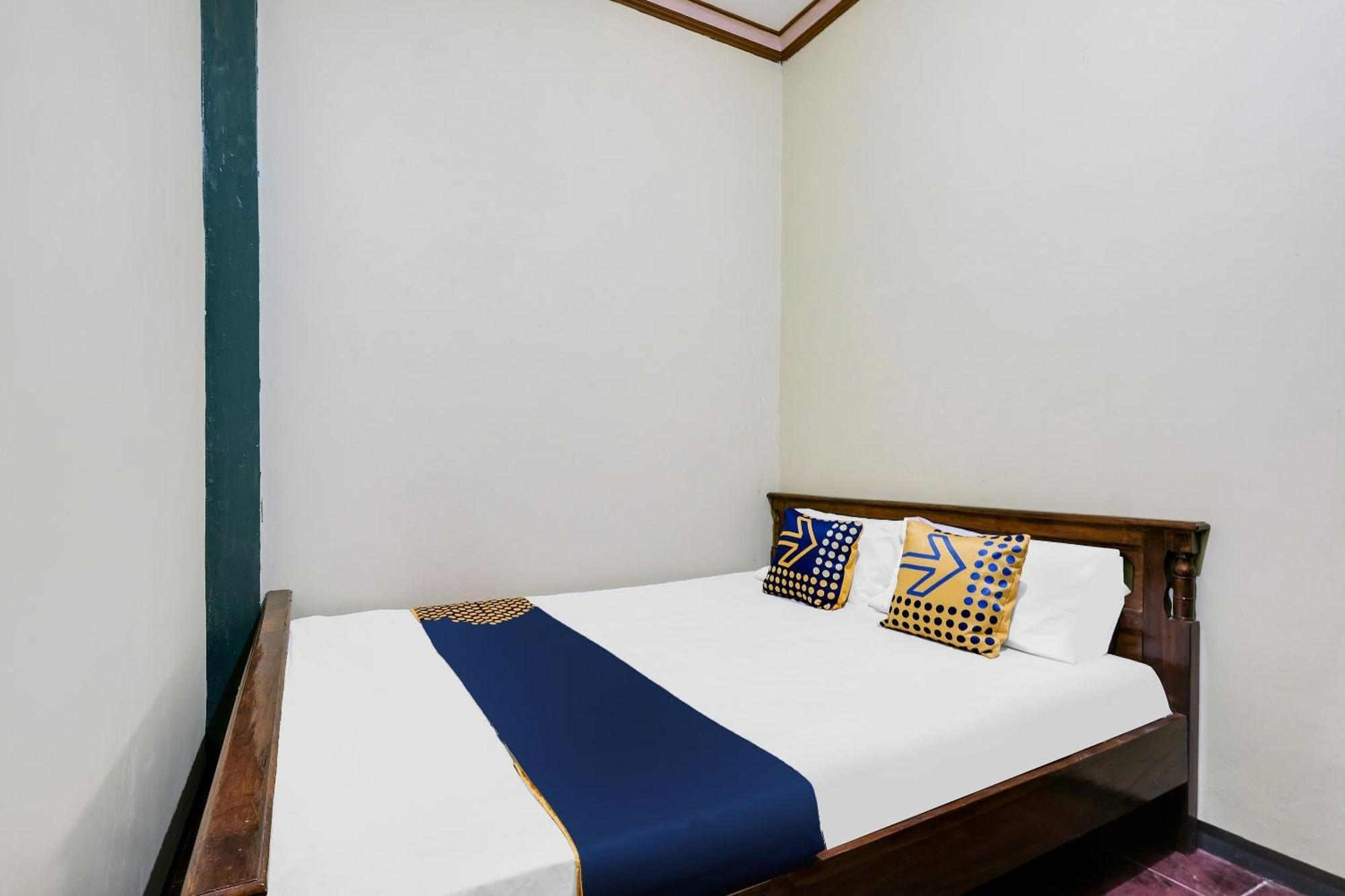 Spot On 92068 Pudja Kesuma Homestay Syariah 요그야카르타 외부 사진